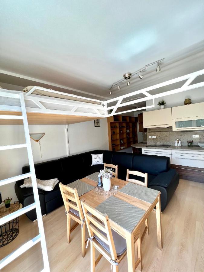 Apartman Labska 21 Ve Spindlerove Mlyne Lägenhet Špindlerŭv Mlýn Exteriör bild
