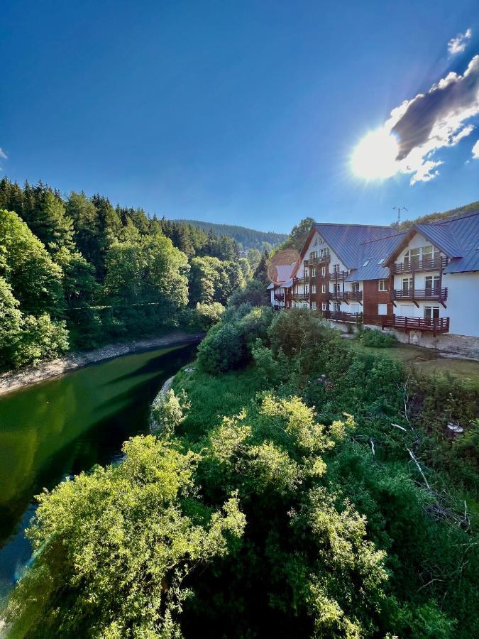 Apartman Labska 21 Ve Spindlerove Mlyne Lägenhet Špindlerŭv Mlýn Exteriör bild